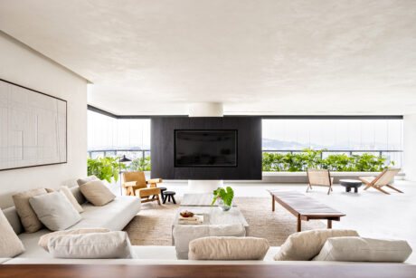 The Canvas apartment by Apó Arquitetura embodies tranquility-infused design, creating serene sanctuaries that offer an escape from urban chaos