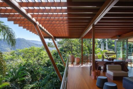Beach house surrounded by the Atlantic Forest on the coast of São Paulo.